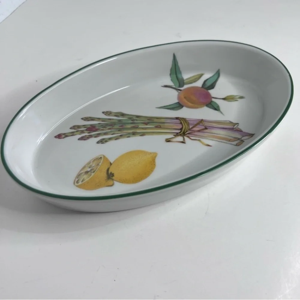 Vintage Discontinued Evesham Vale by ROYAL WORCESTER 10